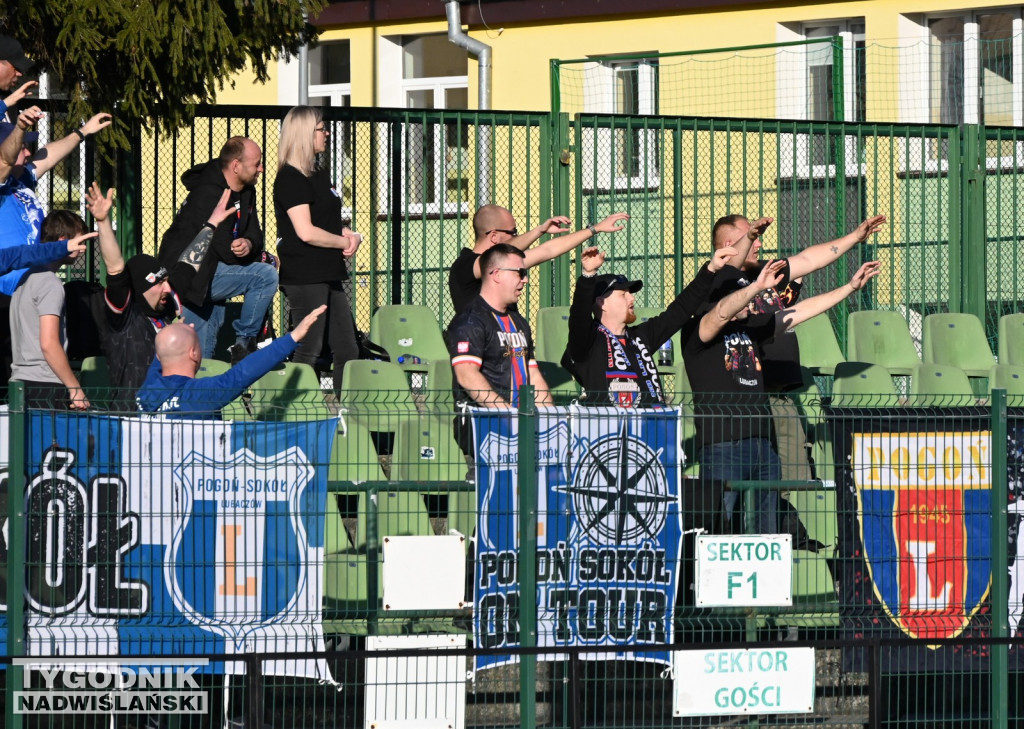 Kibice na meczu Siarka - Pogoń Sokół Lubaczów