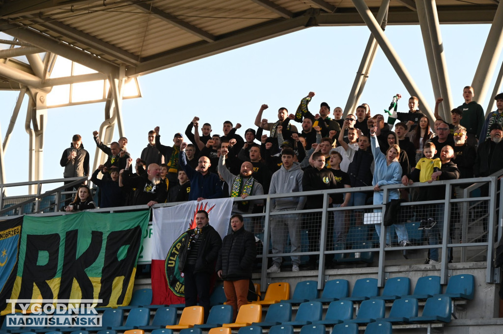 Kibice na meczu Siarka - Pogoń Sokół Lubaczów