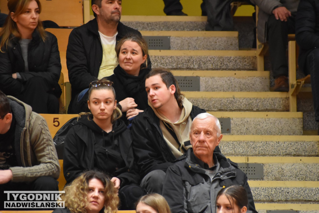 Zdjęcia kibiców z meczu Siarka - Sokół