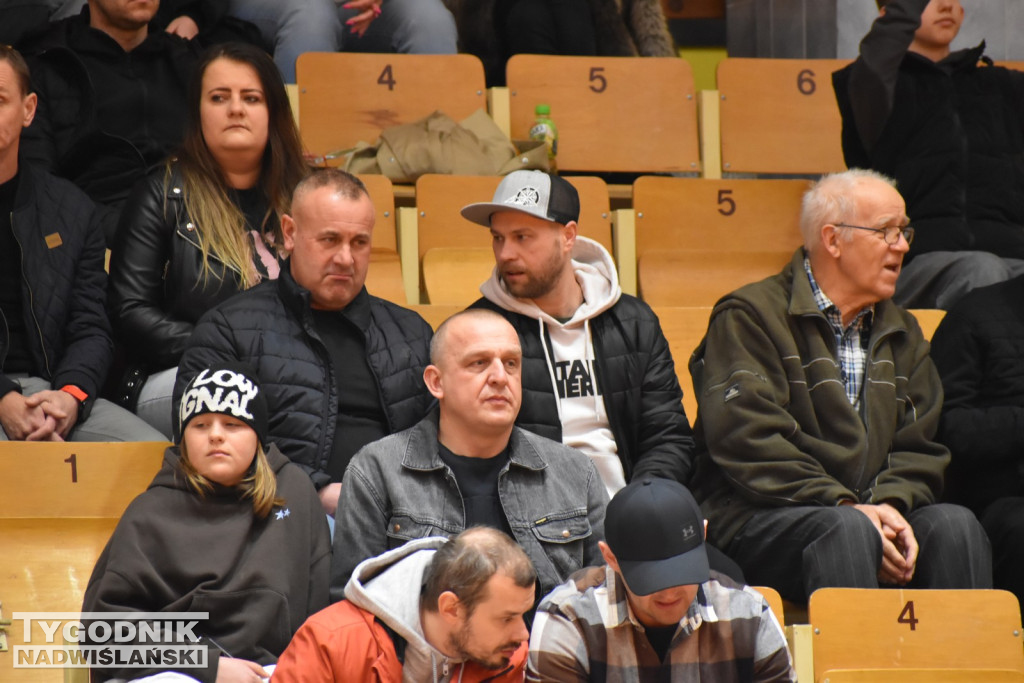 Zdjęcia kibiców z meczu Siarka - Sokół