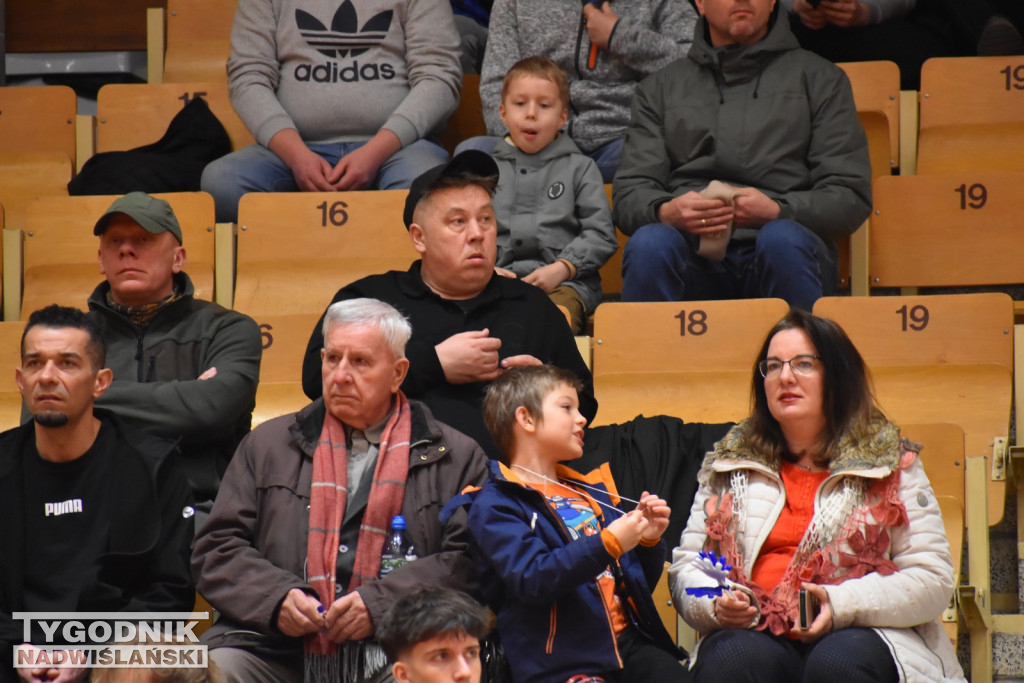 Zdjęcia kibiców z meczu Siarka - Sokół