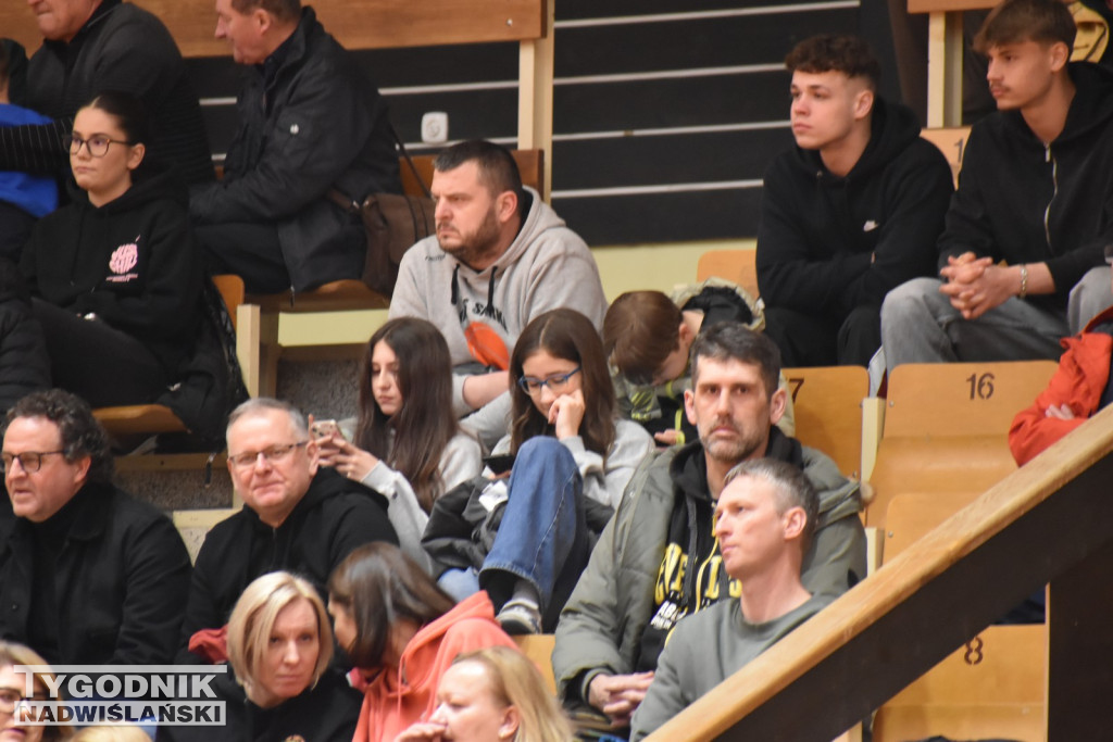 Zdjęcia kibiców z meczu Siarka - Sokół