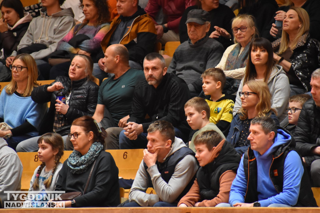 Zdjęcia kibiców z meczu Siarka - Sokół