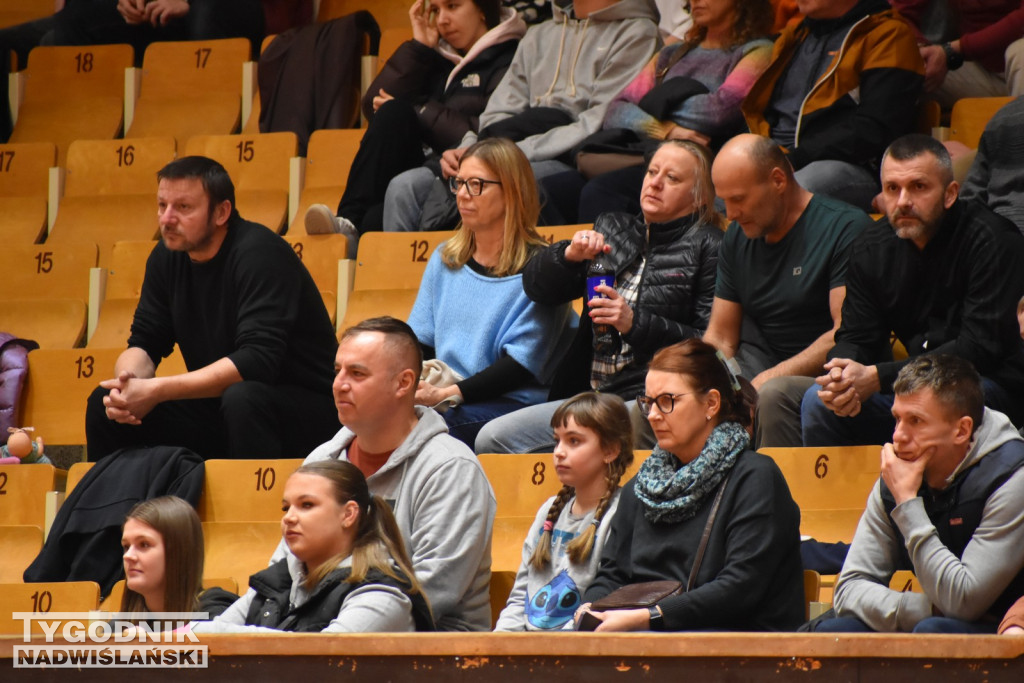 Zdjęcia kibiców z meczu Siarka - Sokół