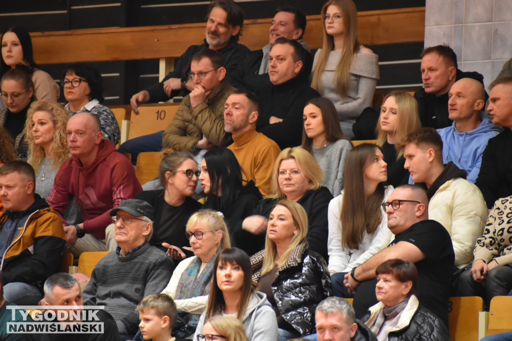 Zdjęcia kibiców z meczu Siarka - Sokół