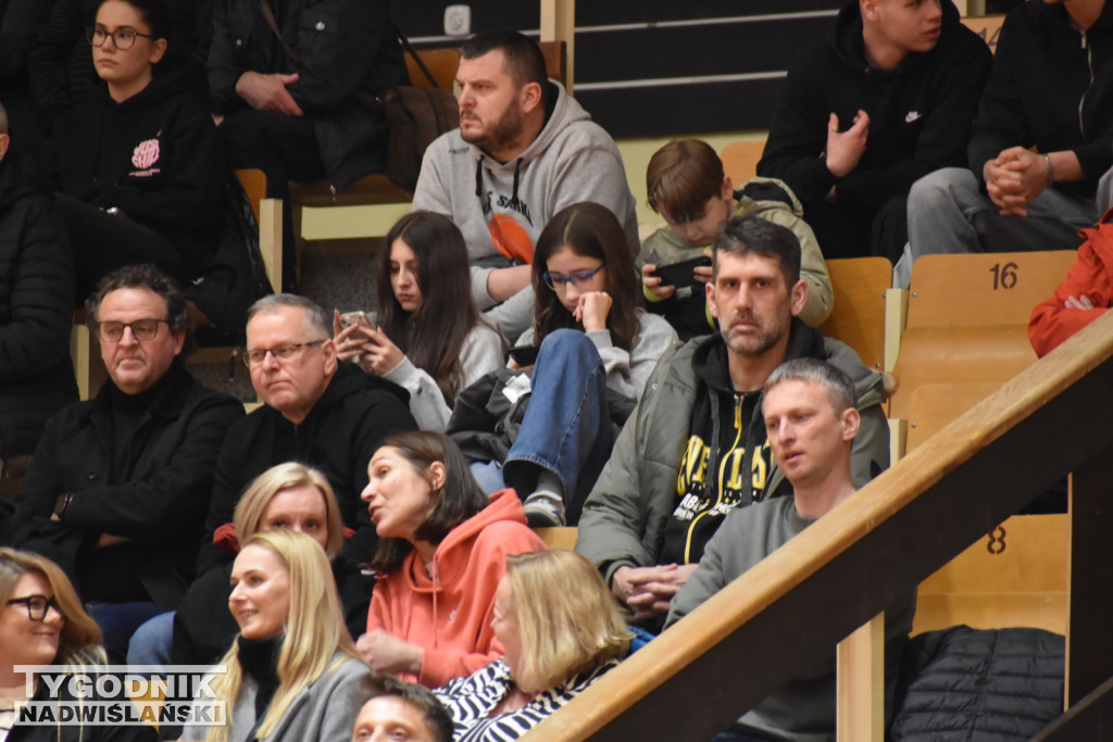 Zdjęcia kibiców z meczu Siarka - Sokół