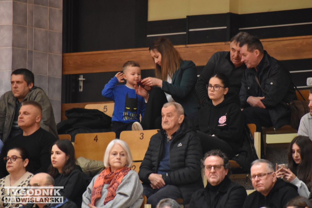 Zdjęcia kibiców z meczu Siarka - Sokół