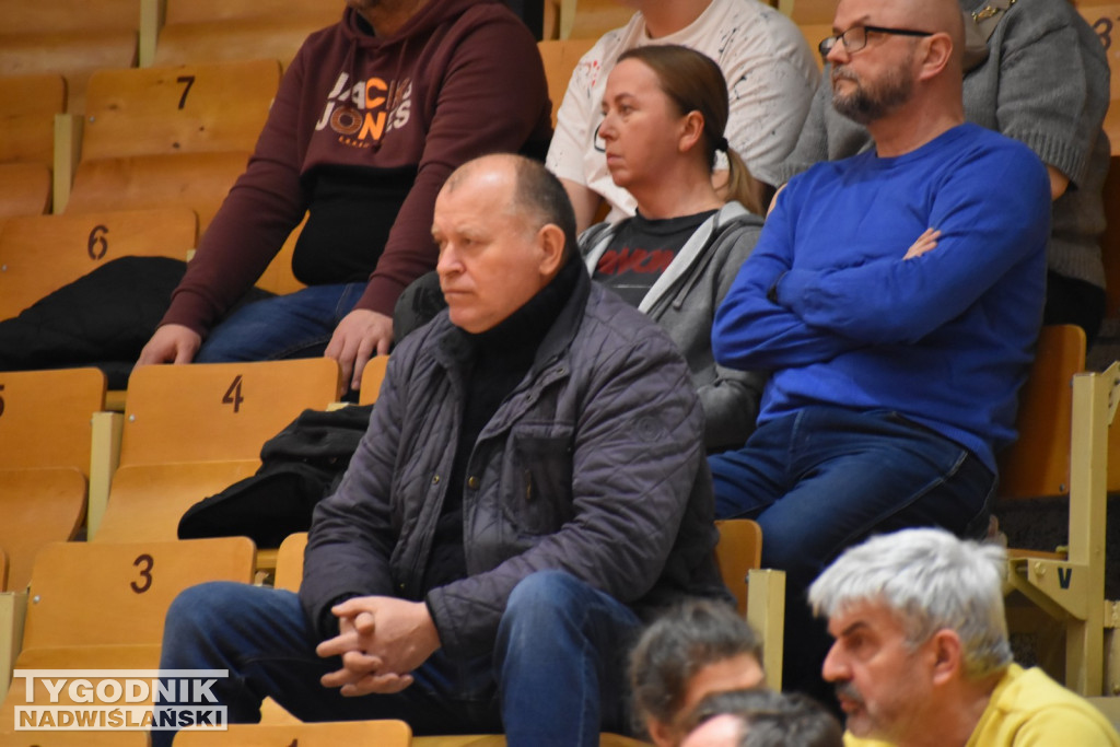 Zdjęcia kibiców z meczu Siarka - Sokół