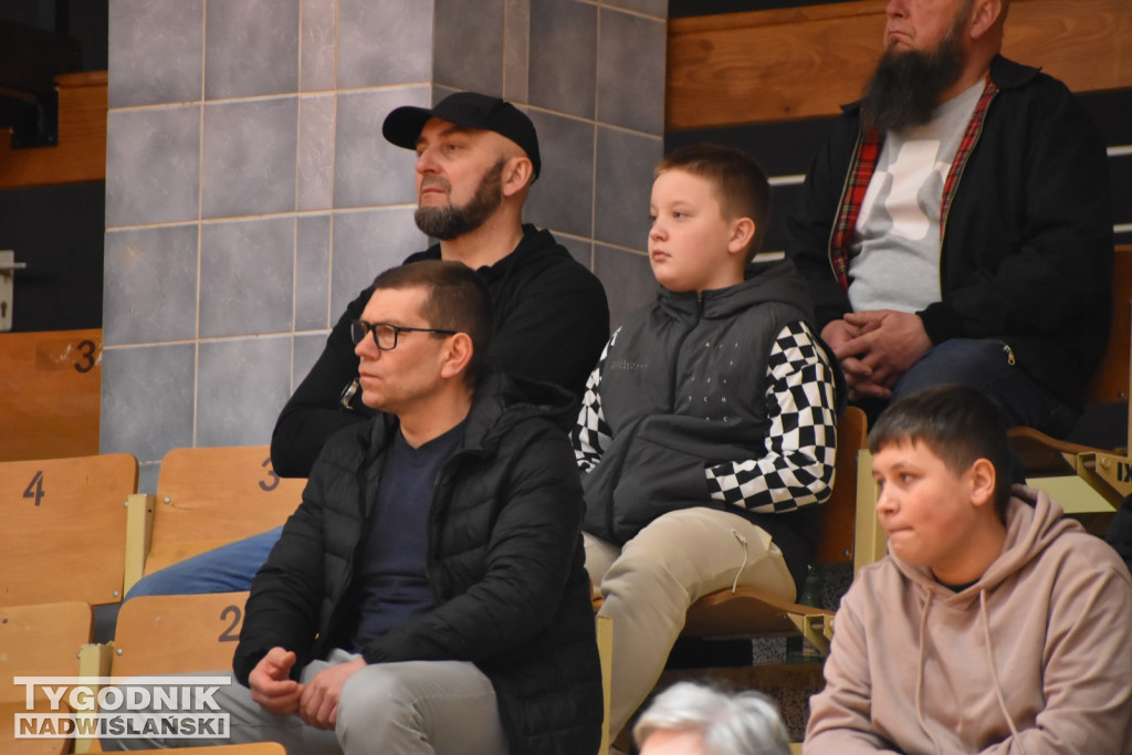 Zdjęcia kibiców z meczu Siarka - Sokół