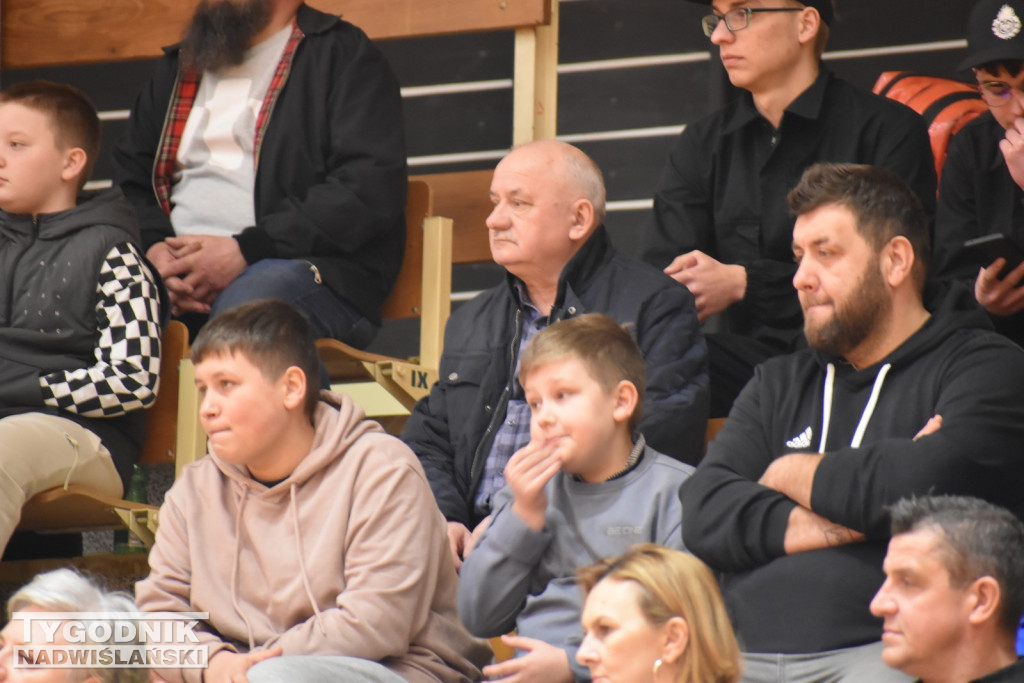 Zdjęcia kibiców z meczu Siarka - Sokół