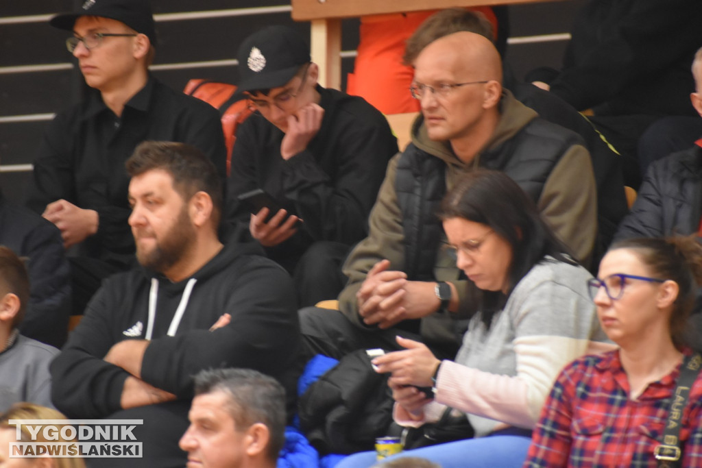 Zdjęcia kibiców z meczu Siarka - Sokół