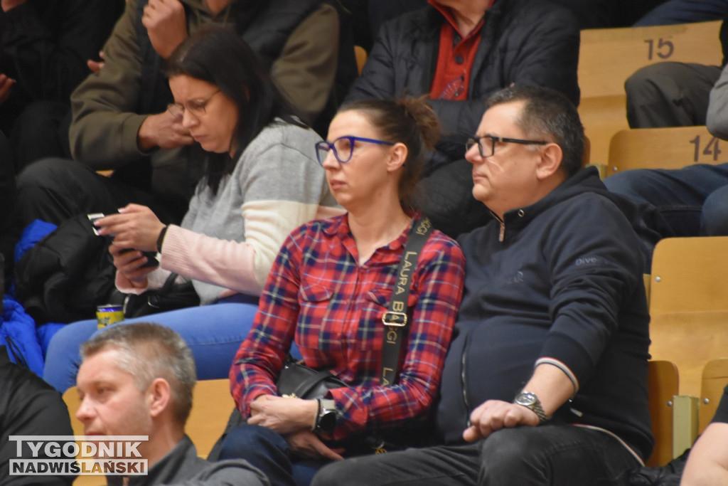 Zdjęcia kibiców z meczu Siarka - Sokół