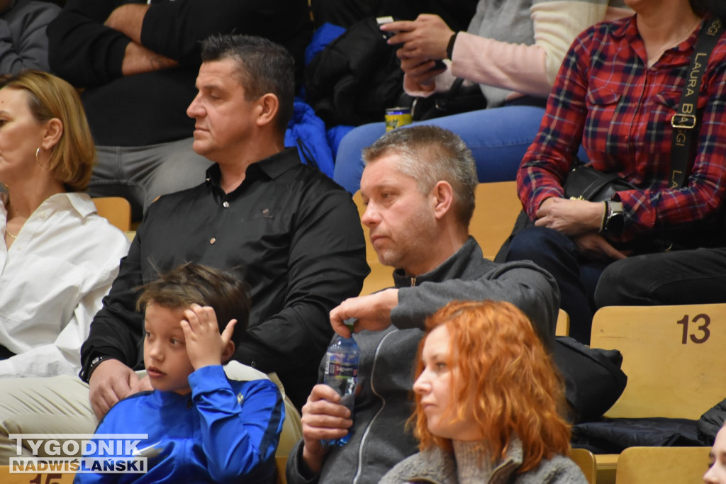 Zdjęcia kibiców z meczu Siarka - Sokół