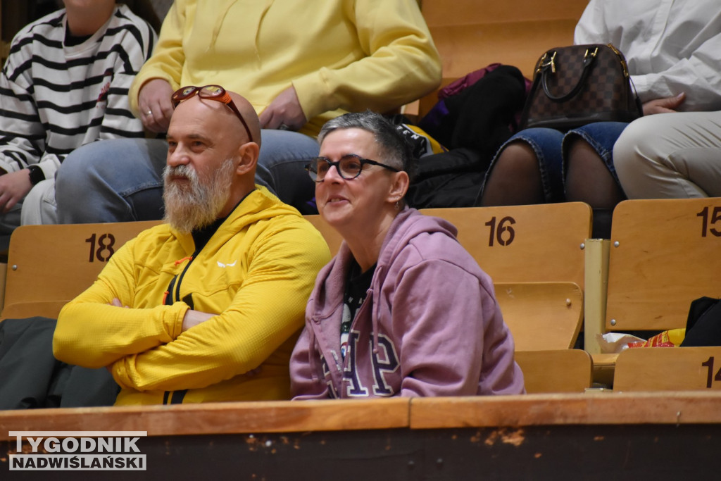 Zdjęcia kibiców z meczu Siarka - Sokół