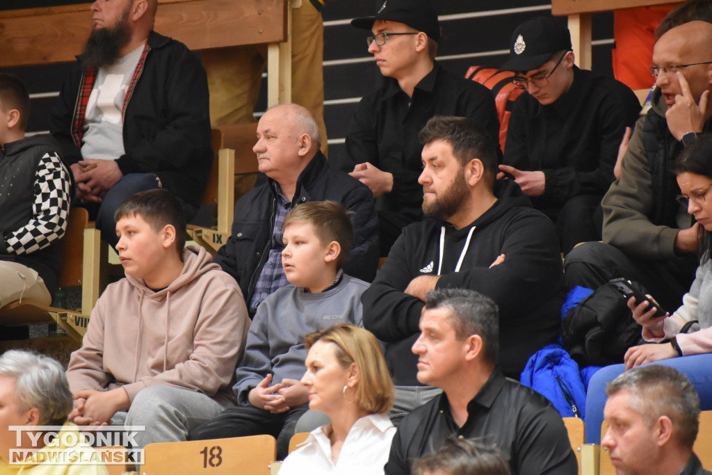 Zdjęcia kibiców z meczu Siarka - Sokół