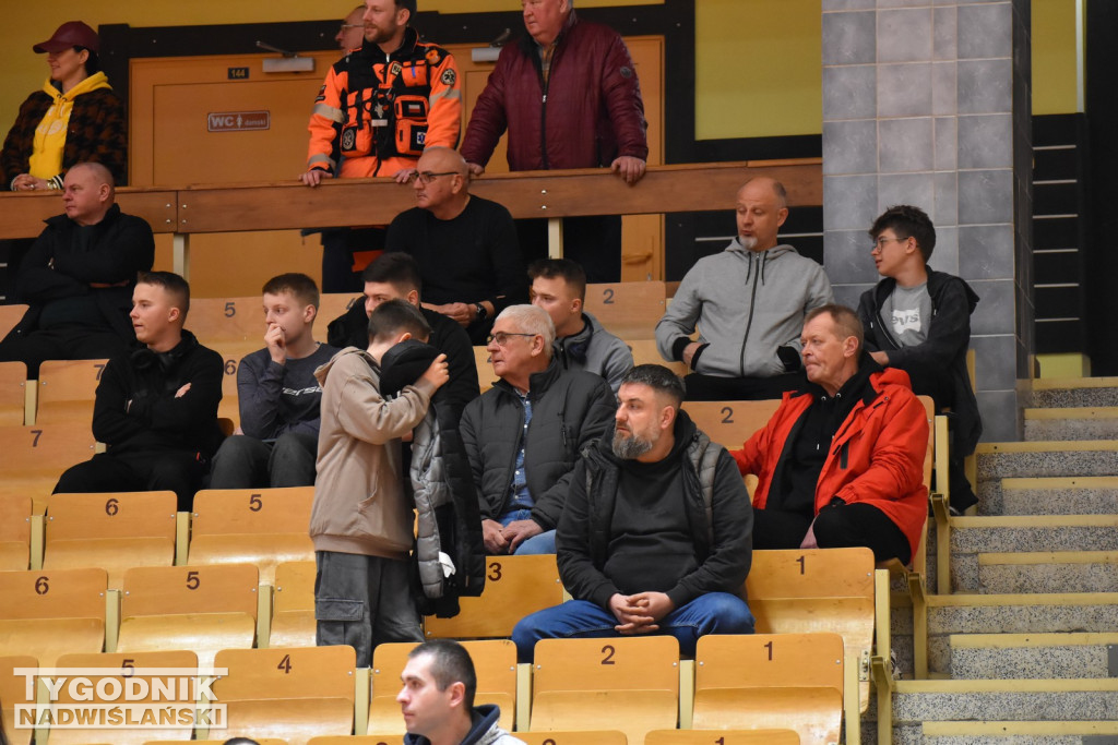 Zdjęcia kibiców z meczu Siarka - Sokół