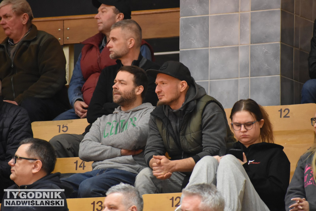 Zdjęcia kibiców z meczu Siarka - Sokół