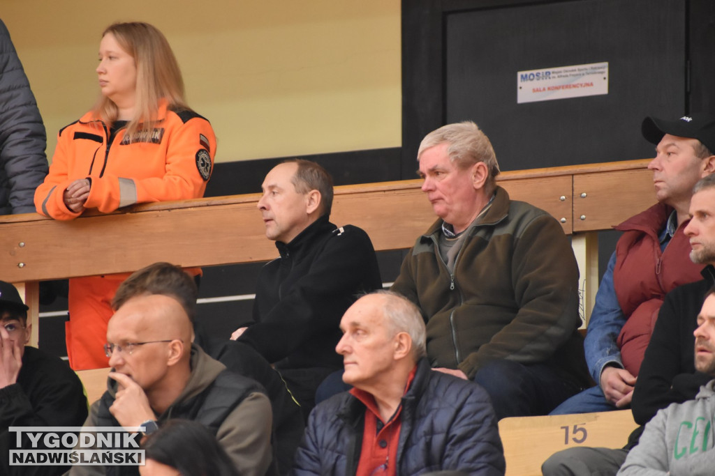 Zdjęcia kibiców z meczu Siarka - Sokół