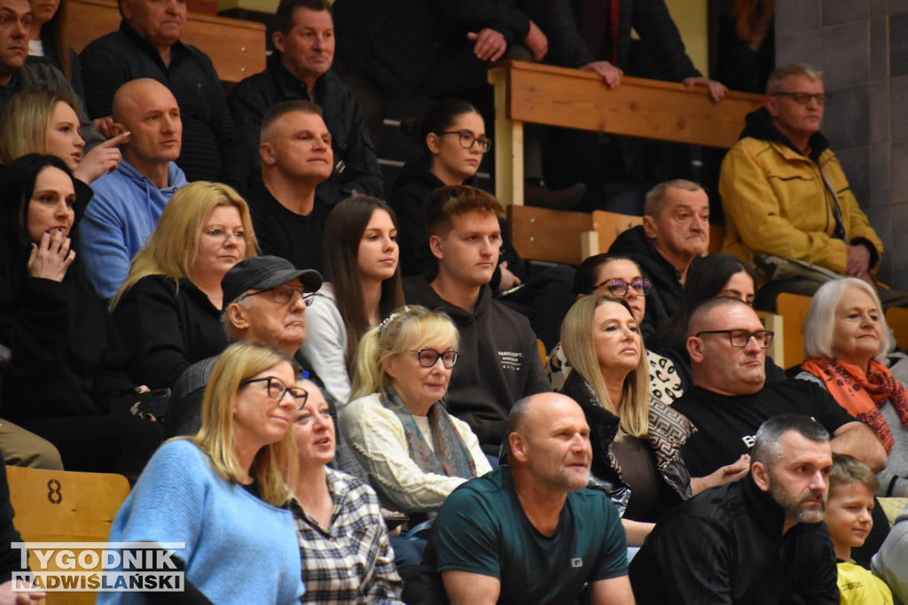 Zdjęcia kibiców z meczu Siarka - Sokół