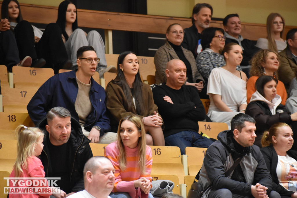 Zdjęcia kibiców z meczu Siarka - Sokół