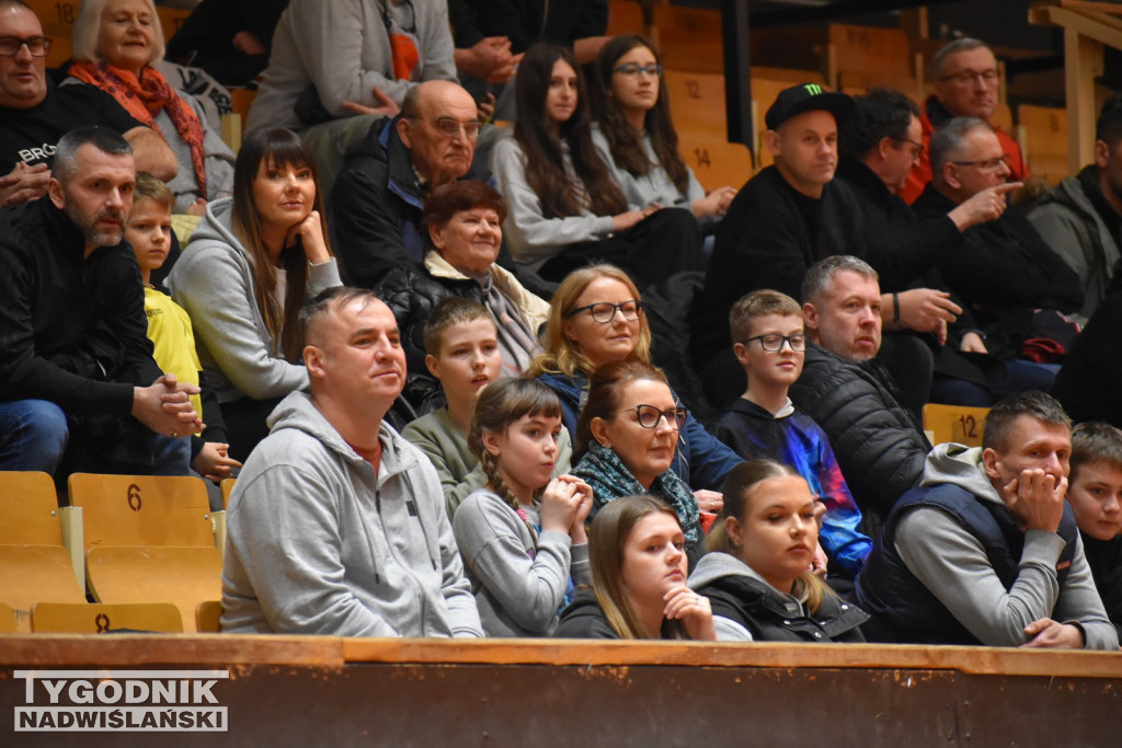 Zdjęcia kibiców z meczu Siarka - Sokół