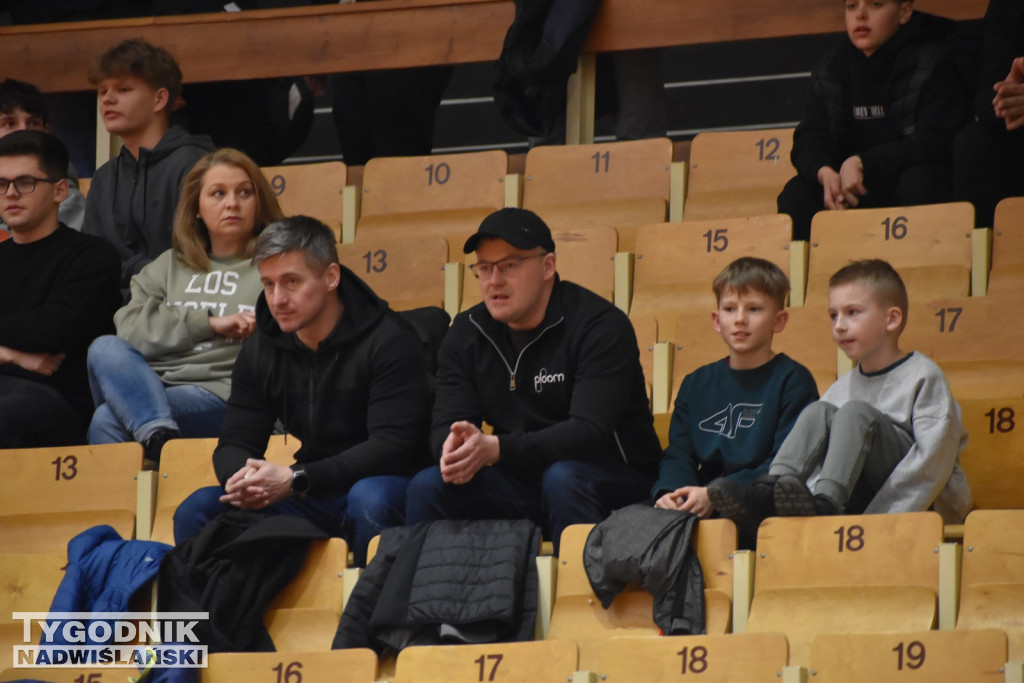 Zdjęcia kibiców z meczu Siarka - Sokół