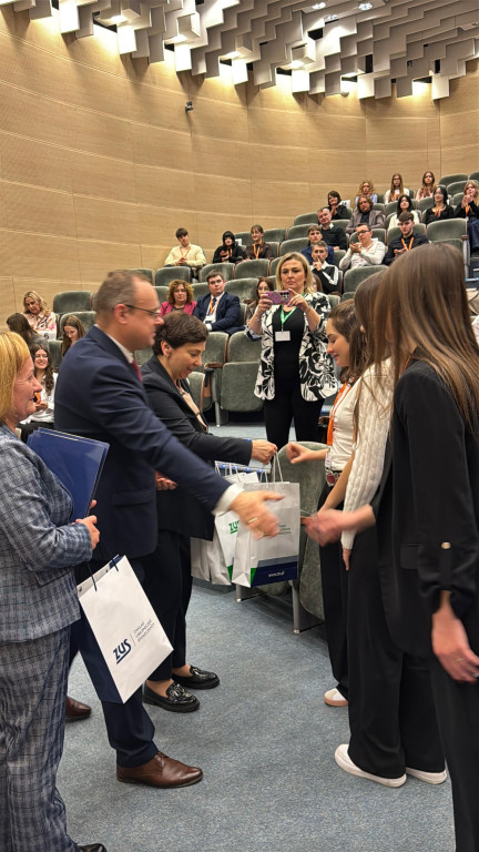 Uczennice ZS nr 2 w Tarnobrzegu na olimpiadzie