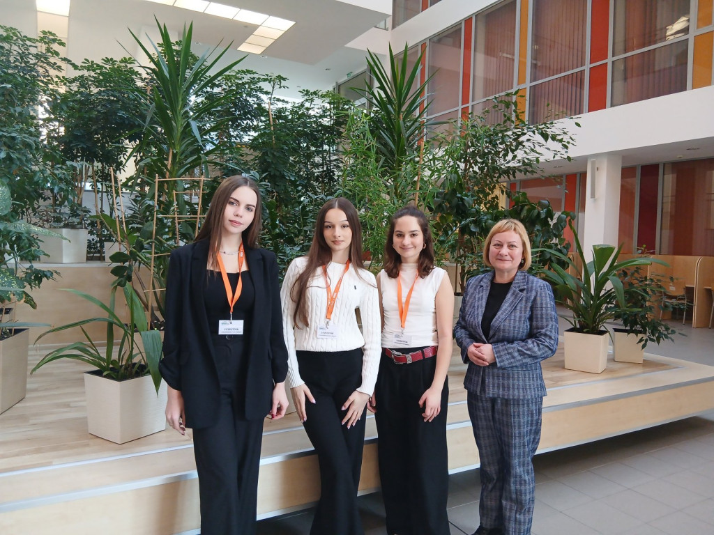 Uczennice ZS nr 2 w Tarnobrzegu na olimpiadzie