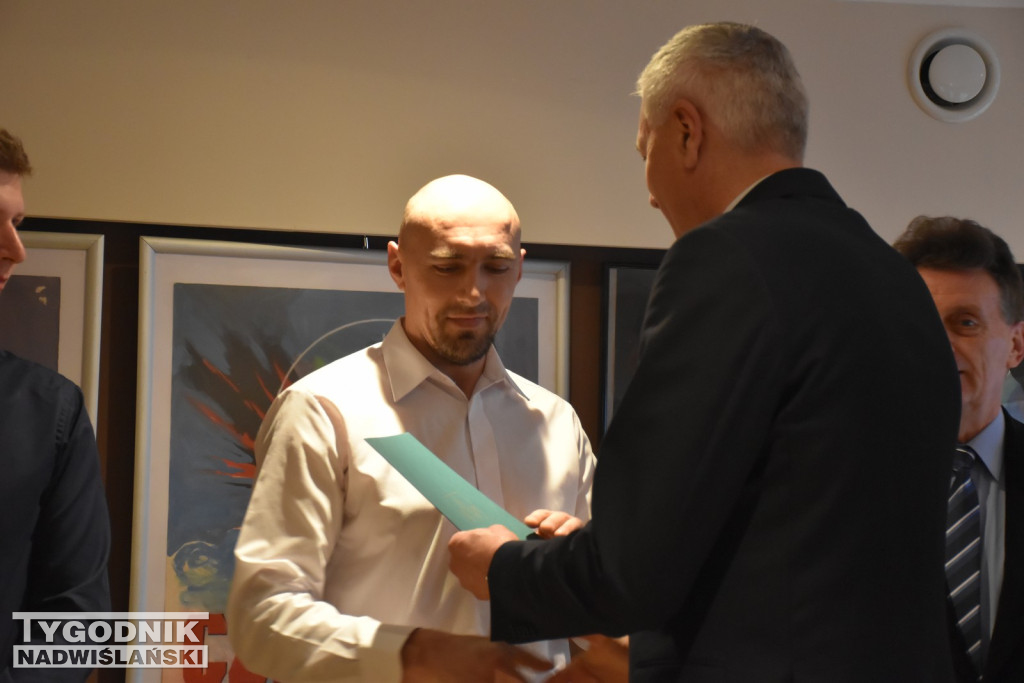 Gala sportowa w Nowej Dębie