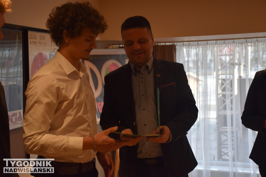 Gala sportowa w Nowej Dębie