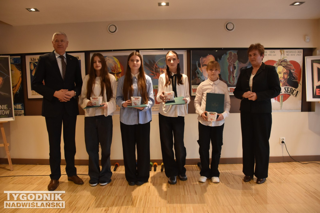 Gala sportowa w Nowej Dębie