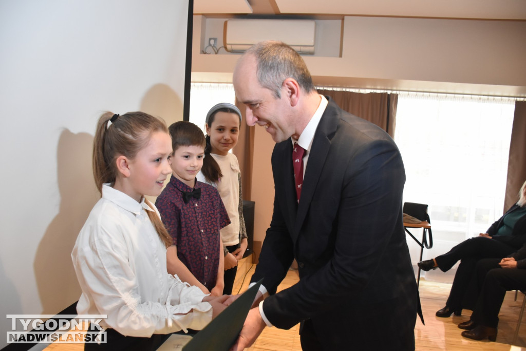 Gala sportowa w Nowej Dębie