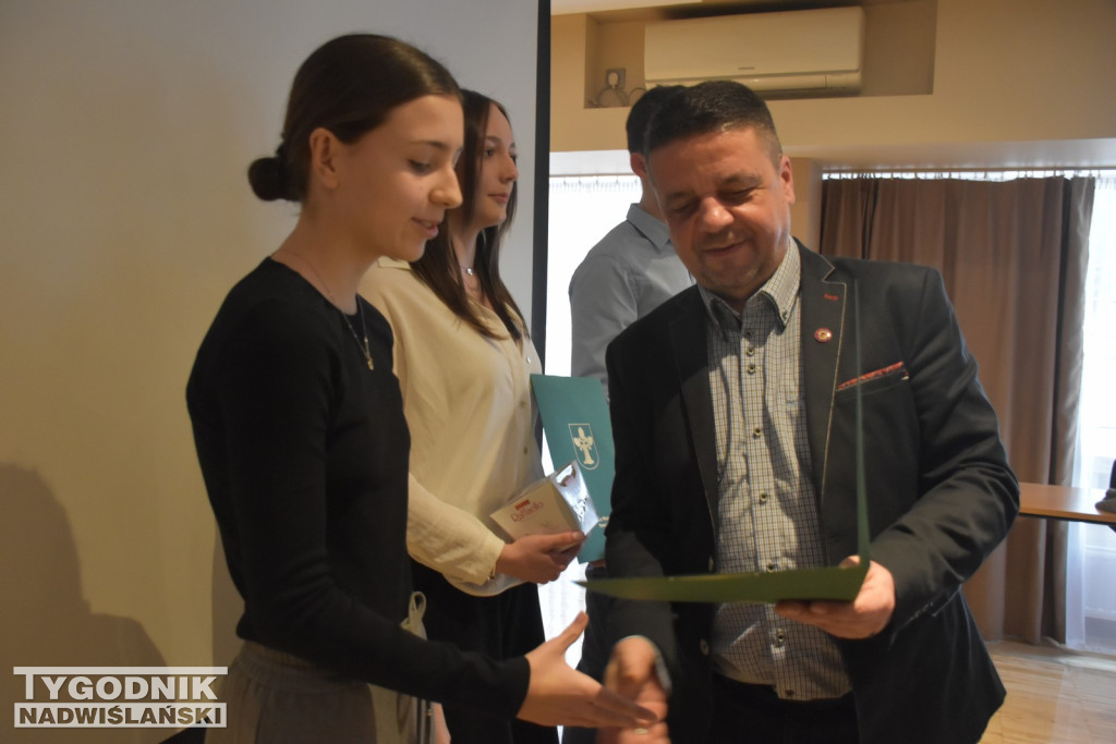 Gala sportowa w Nowej Dębie