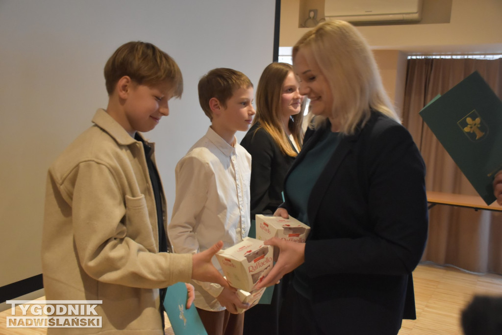 Gala sportowa w Nowej Dębie