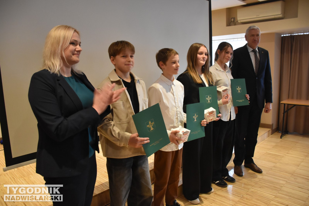 Gala sportowa w Nowej Dębie