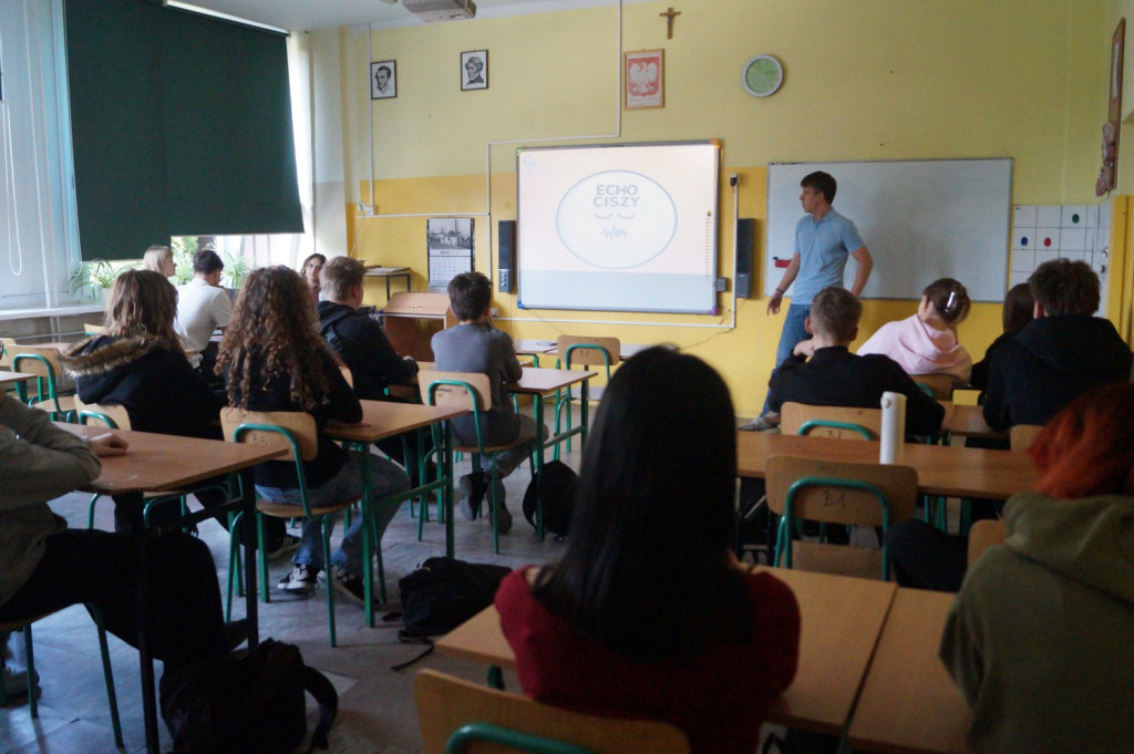 Spotkanie przedstawicieli Kopernika z uczniami SP10