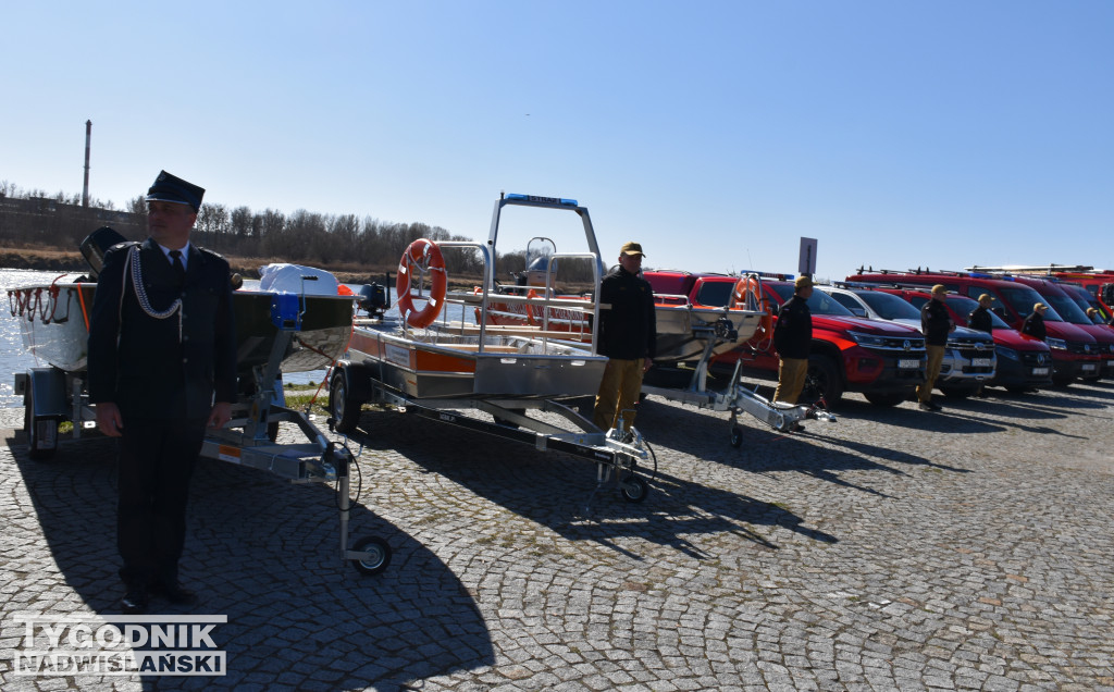 Przekazanie sprzętu w Sandomierzu