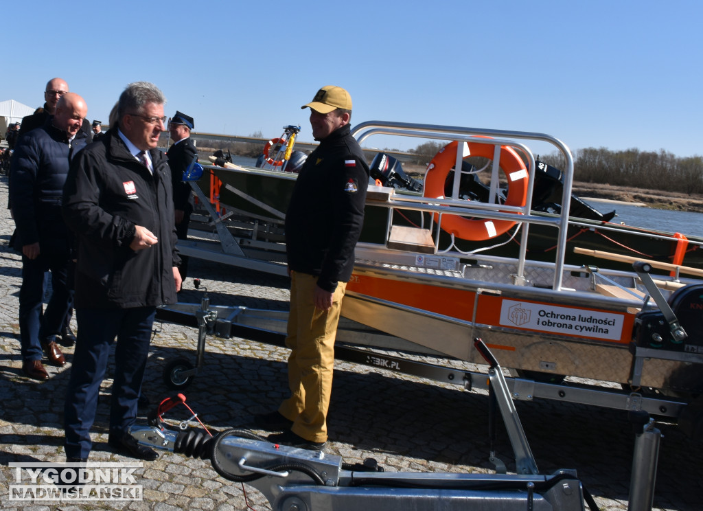 Przekazanie sprzętu w Sandomierzu