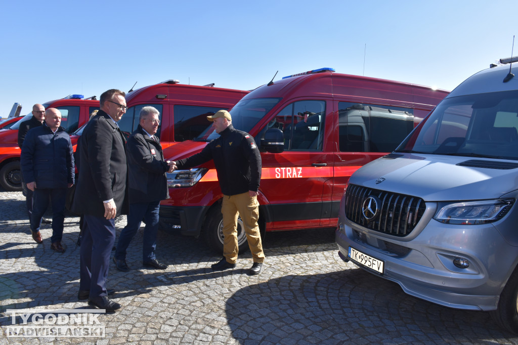 Przekazanie sprzętu w Sandomierzu