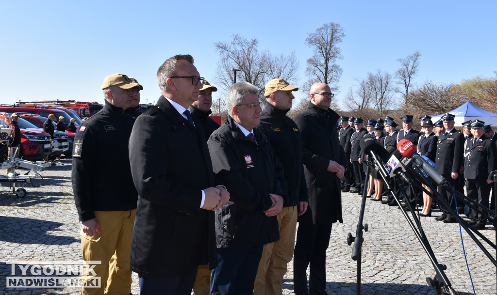 Przekazanie sprzętu w Sandomierzu