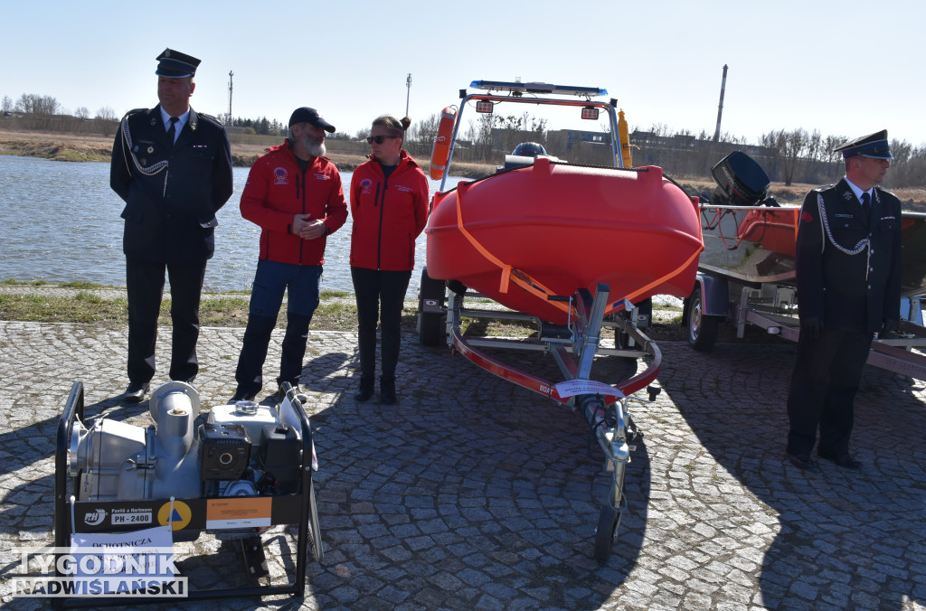 Przekazanie sprzętu w Sandomierzu