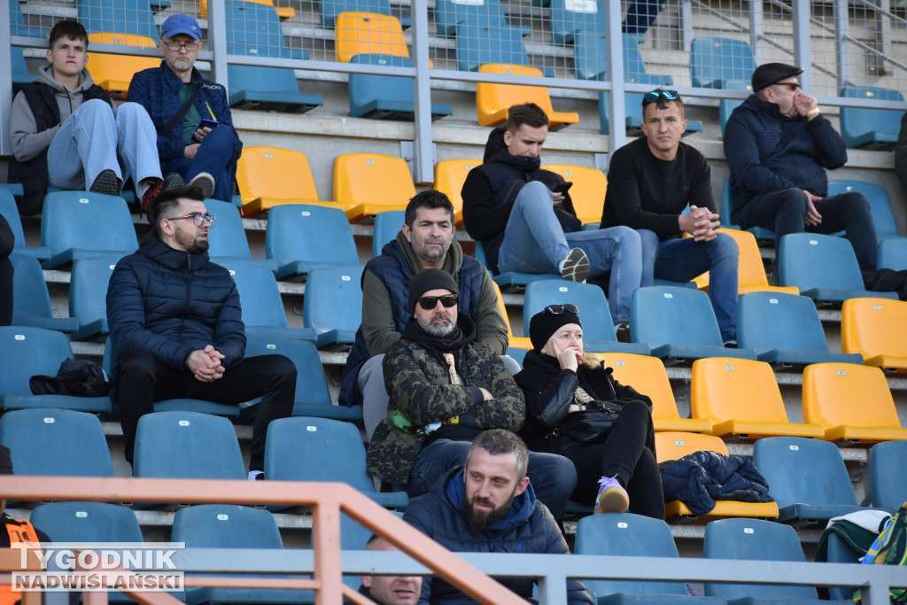 Zdjęcia kibiców na meczu Siarka - Chełmianka