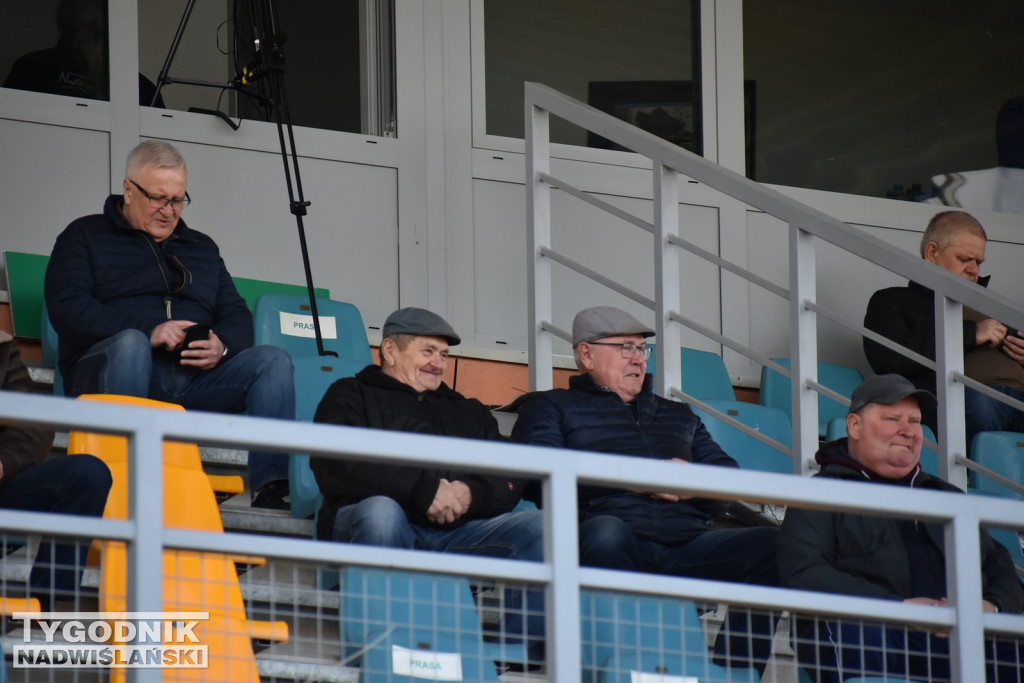 Zdjęcia kibiców na meczu Siarka - Chełmianka