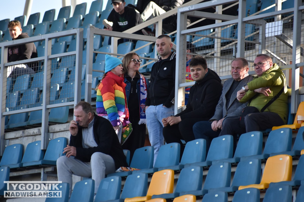 Zdjęcia kibiców na meczu Siarka - Chełmianka