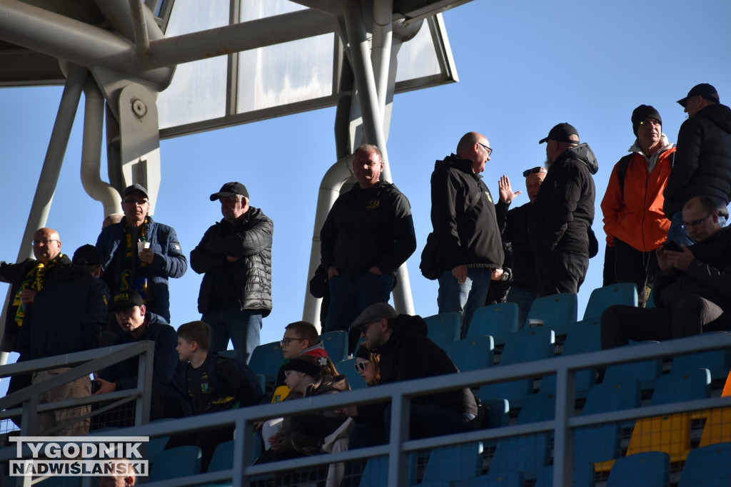 Zdjęcia kibiców na meczu Siarka - Chełmianka