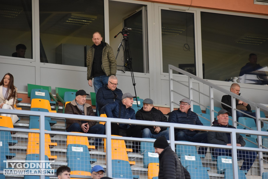 Zdjęcia kibiców na meczu Siarka - Chełmianka