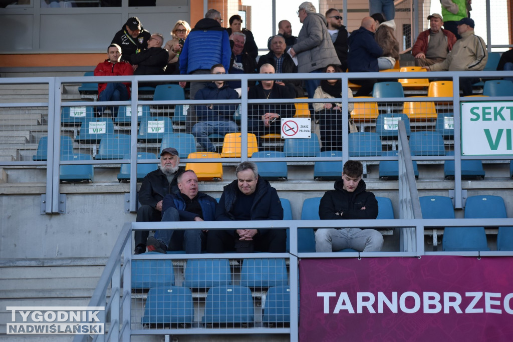 Zdjęcia kibiców na meczu Siarka - Chełmianka