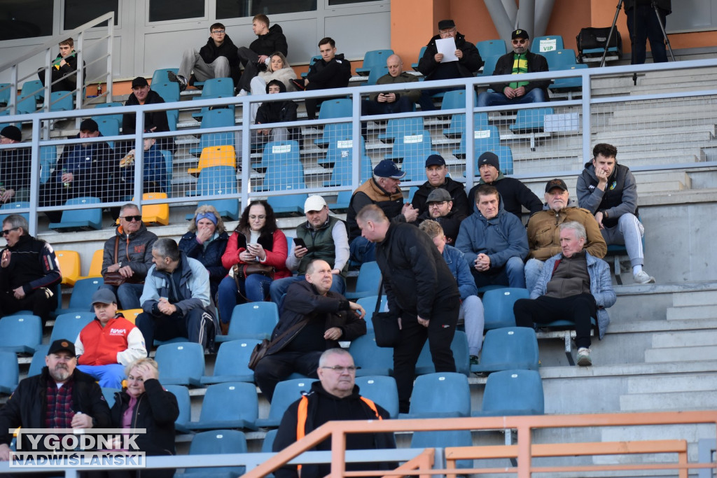 Zdjęcia kibiców na meczu Siarka - Chełmianka
