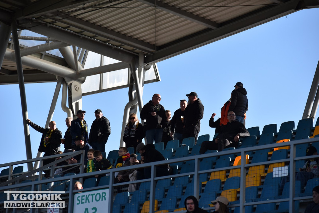 Zdjęcia kibiców na meczu Siarka - Chełmianka