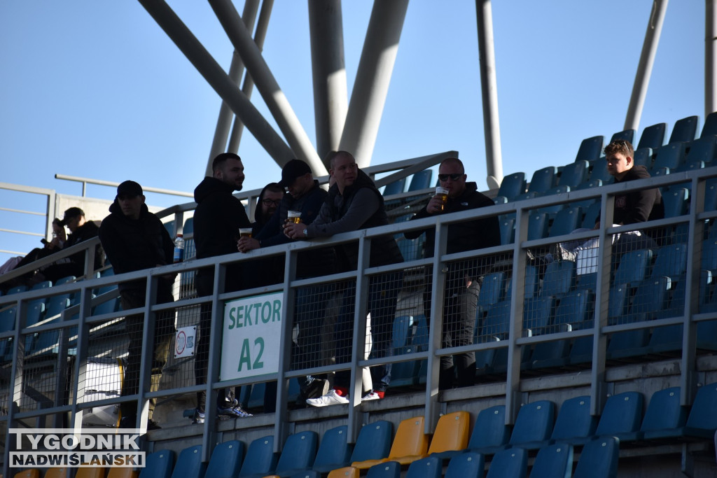 Zdjęcia kibiców na meczu Siarka - Chełmianka